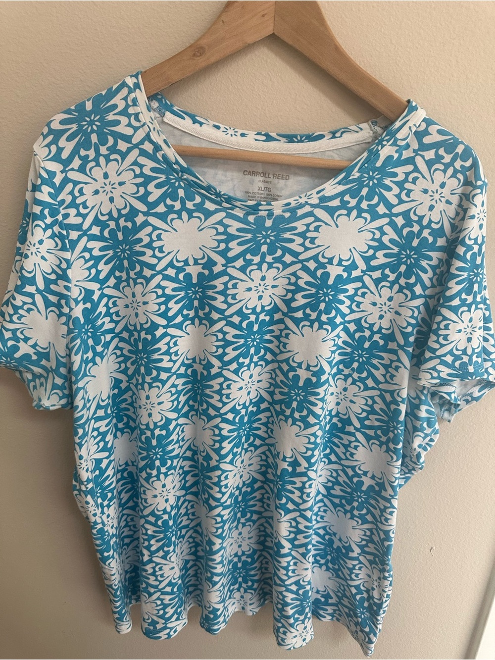 Carroll Reed Blue & White Floral Short Sleeve Tee